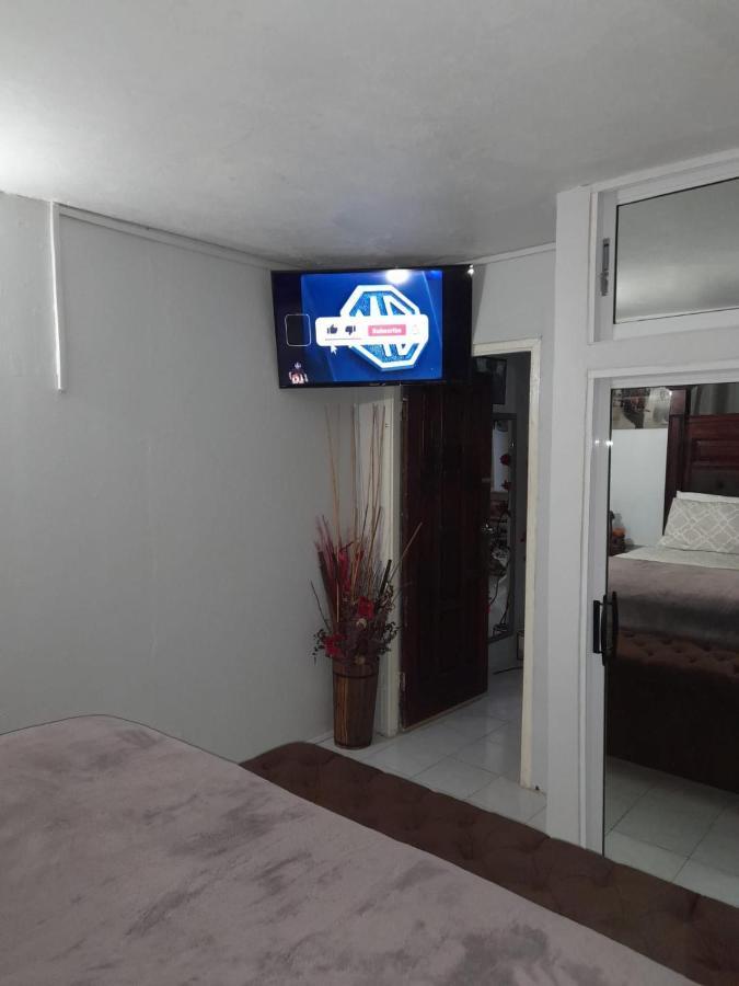 Zipcode Hideaway Guesthouse Портмор Екстериор снимка