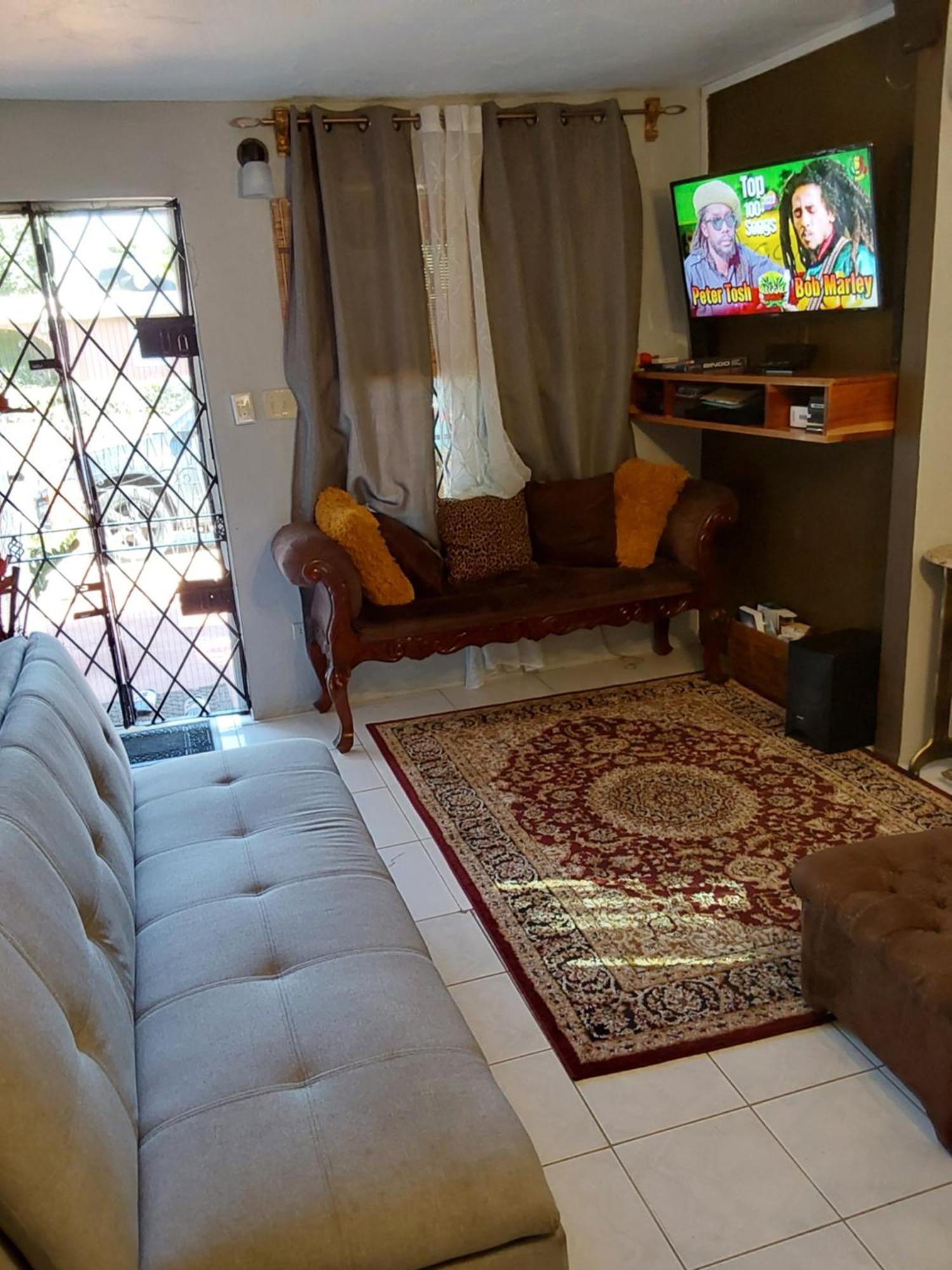 Zipcode Hideaway Guesthouse Портмор Екстериор снимка